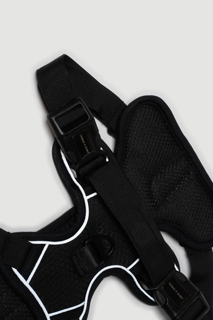 Thomas & Henry Essential Geschirr schwarz Detail